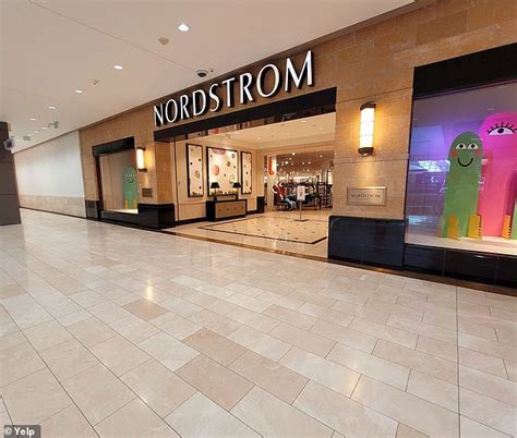 www nordstrom topanga mall.